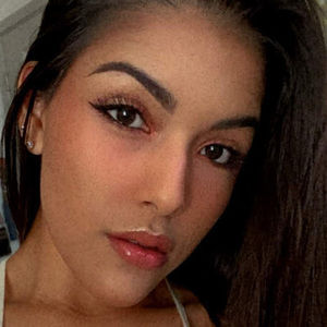 Meet your Posher, Gabriela